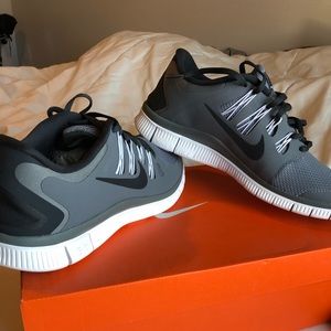 Nike Free RN 5.0 Shoes, Grey, 10.5